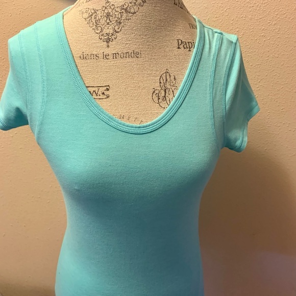 . LN ZELLA T-SHIRT. SHORT SLEEVES💞 - Picture 5 of 5